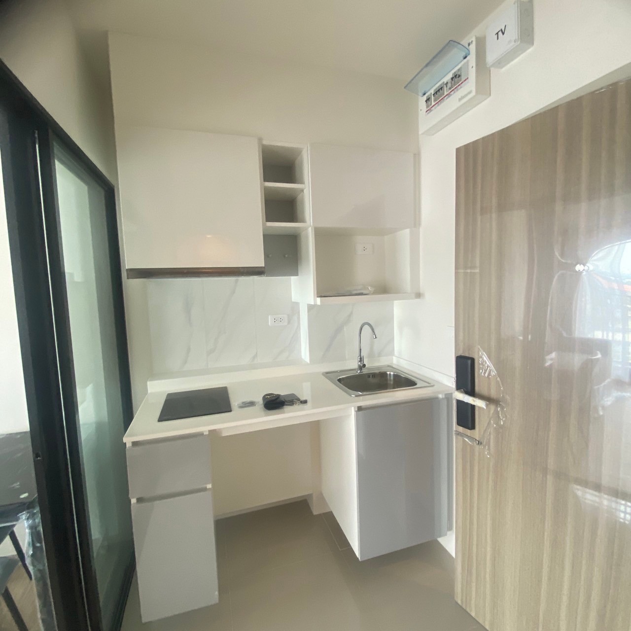 LINE_ALBUM_No.-87-11-fl.-Escent2-28-sqm.-10000฿_240517_2