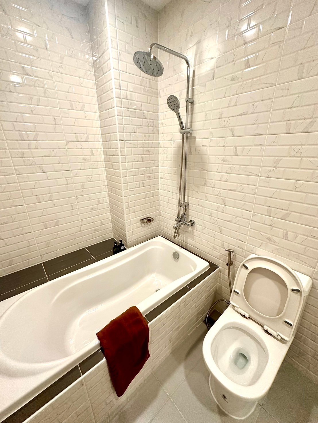 LINE_ALBUM_ห้องขาย Rise คอนโด 1.75 ล โอนคนละครึ่ง_251121_2_0